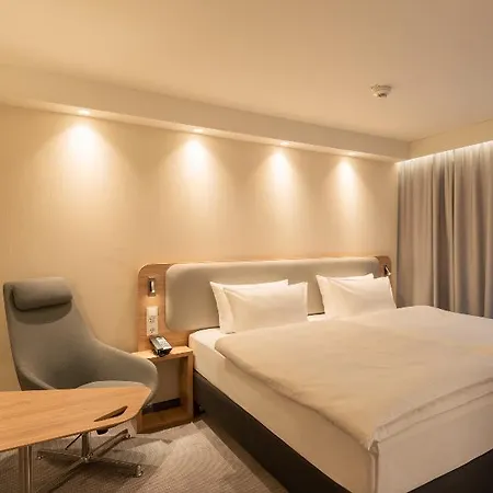 Express & - By Ihg Hotel