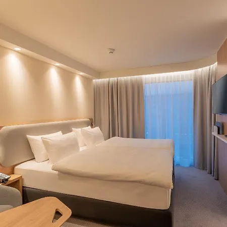 Hotel Express & - By Ihg Postupim