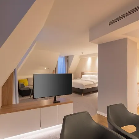 Hotel Express & - By Ihg Postupim