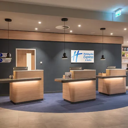 Express & - By Ihg