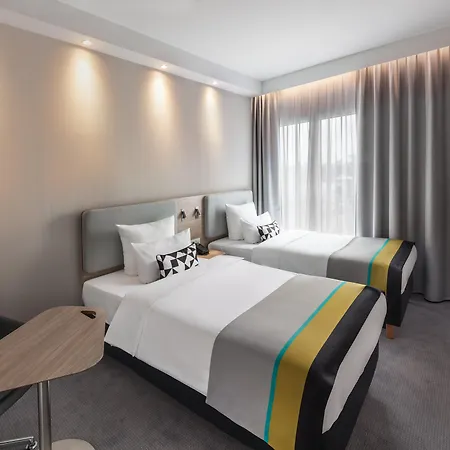 Express & - By Ihg Hotel Potsdam