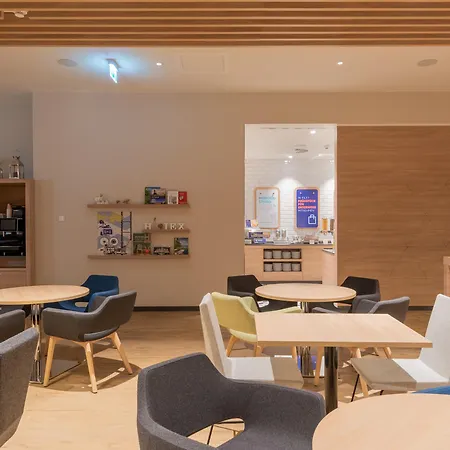 Express & - By Ihg 3*