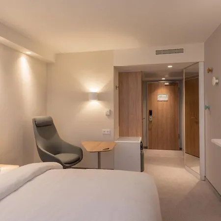 Hotel Express & - By Ihg 3*