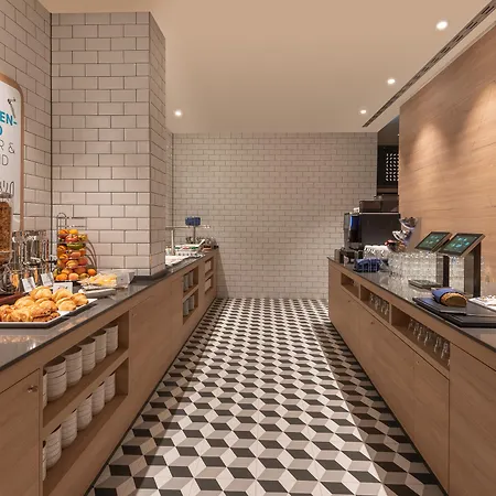 Express & - By Ihg 3*