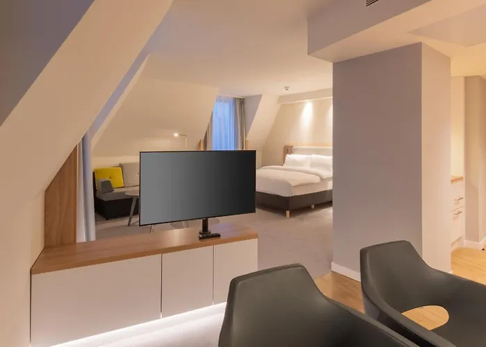 Express & - By Ihg Hotell