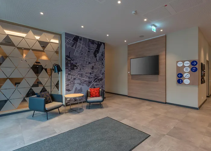 Hotell Express & - By Ihg