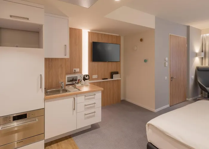 Hotel Express & - By Ihg Potsdam