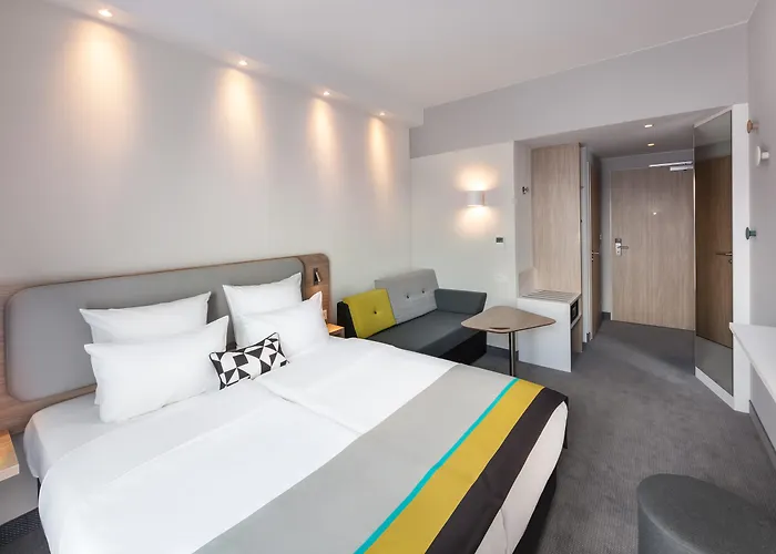 Hotel Express & - By Ihg Potsdam