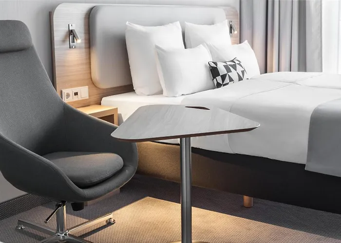 Express & - By Ihg Potsdam