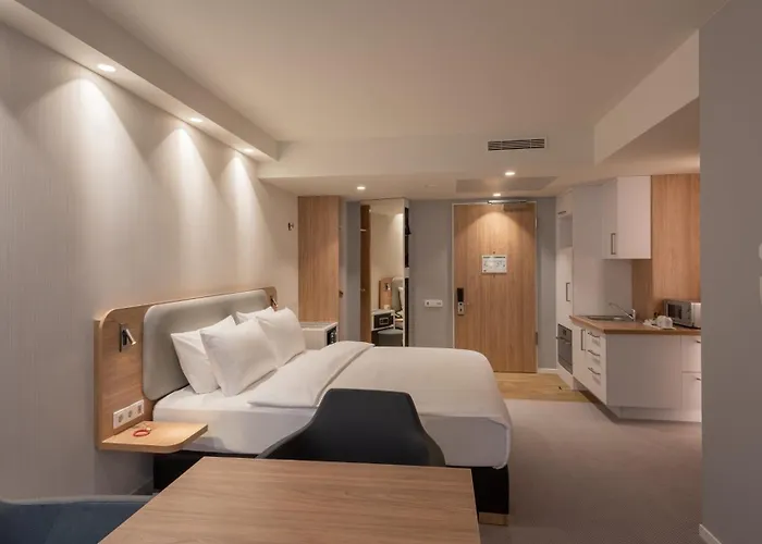 Hotel Express & - By Ihg