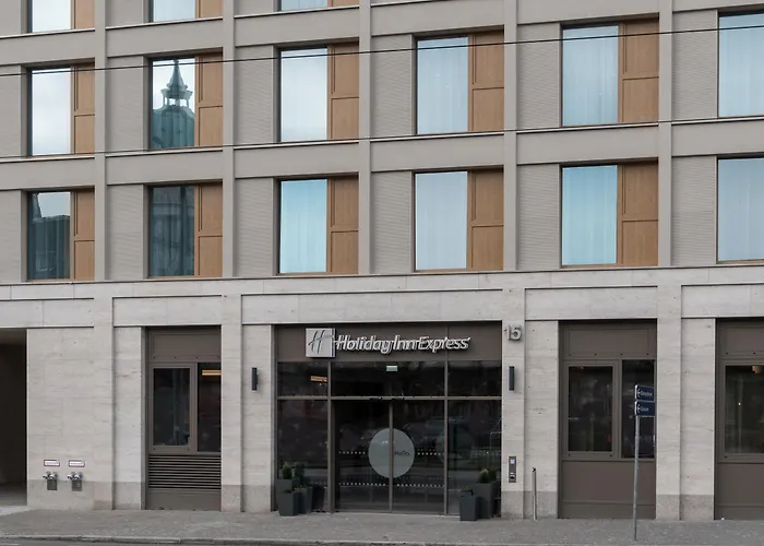 Express & - By Ihg Hotell 3*