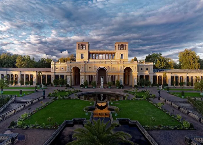 Express & - By Ihg Hotel