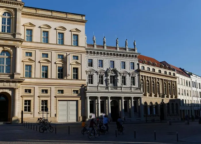 Express & - By Ihg Отель Потсдам