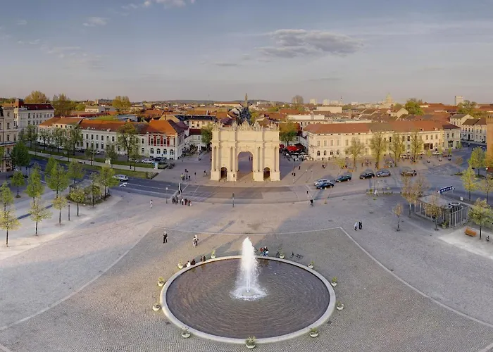 Express & - By Ihg Отель