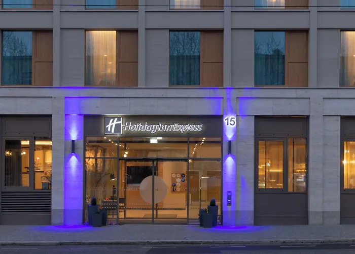 Express & - By Ihg 3*