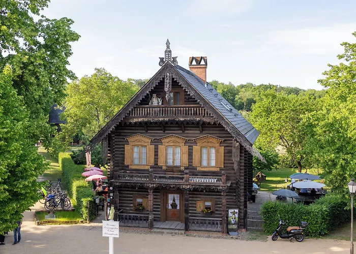 Express & - By Ihg Hotel 3*