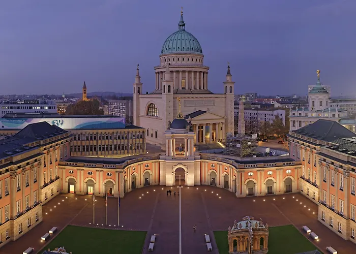 Express & - By Ihg Отель